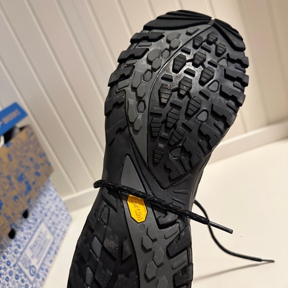 Northface Hedgehog hiking shoes - Picture 4 of 5